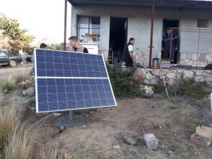 Santa Cruz avanza en la distribución de energía en zonas rurales