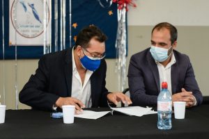 Educación celebró la firma de convenio entre la Escuela de Biología Marina y el INSET
