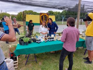 Autoridades de Educación recorrieron la Expo “Los Antiguos Produce 2022”
