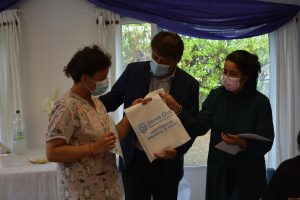 Agasajo a adultas mayores en el Centro “Recuerdos Compartidos”