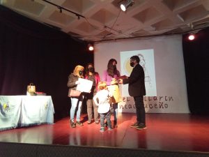 Dos importantes figuras de la danza fueron homenajeadas en el Día del Bailarín Folklórico Santacruceño