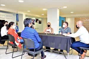 Nuevas autoridades del Centro de Jubilados se reunieron con los directivos de la Casa de Santa Cruz