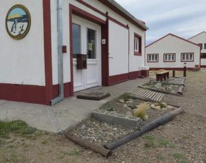 Proveen e instalan equipos fotovoltaicos en instituciones públicas