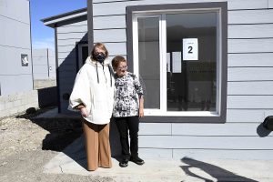 Grasso: “Hay planes en desarrollo para dar soluciones habitacionales a las familias”