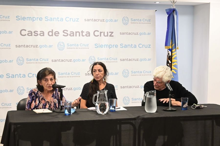 La Casa de Santa Cruz presentó la muestra fotográfica “La memoria que resuena en el silencio”