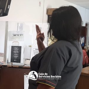 Personal de la Caja de Servicios Sociales de Caleta Olivia se capacitó en Lengua de Señas Argentina