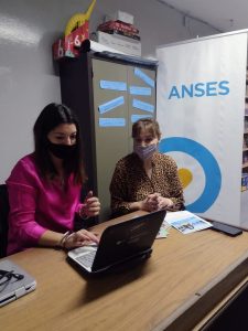Educación inauguró las jornadas de promoción e inscripción a las Becas Progresar