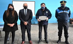 Seguridad presentó un mural homenajeando a los héroes de Malvinas