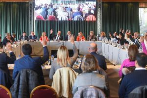 Anuncian mesas de trabajo para implementar más horas de clase en la escuela primaria