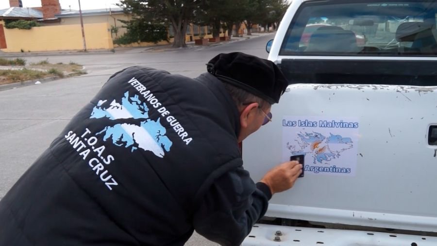 Distrigas plasmó la leyenda “Las Islas Malvinas son argentinas” en su flota vehicular