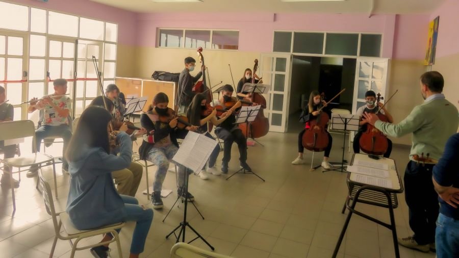 Educación trabaja intensamente con las orquestas y coros