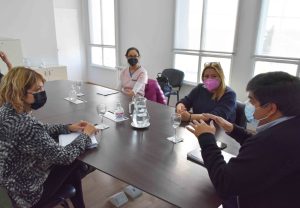 Autoridades de Salud y Educación articulan operativos de vacunación en establecimientos educativos