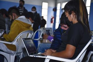 Educación continúa con la entrega de notebooks en el marco del Plan Conectar Igualdad