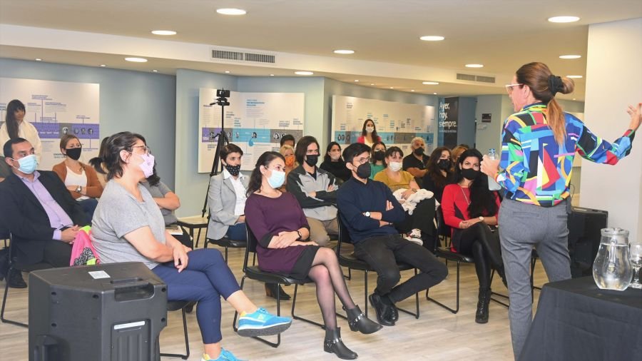 Casa de Santa Cruz capacitó en género y diversidad sexual desde la Ley Micaela