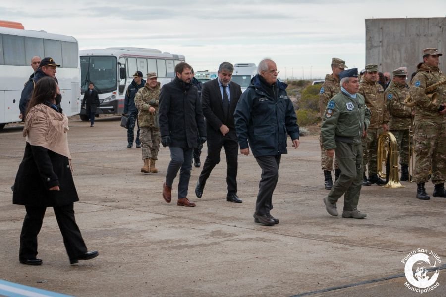 El Gobierno de Santa Cruz participó del 40° Aniversario del Bautismo de Fuego de la Fuerza Aérea Argentina
