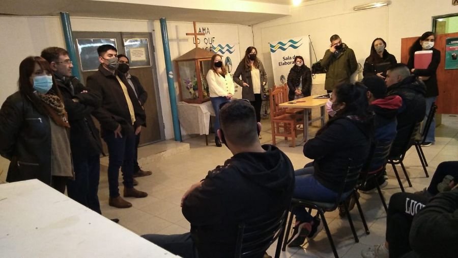 Autoridades de Educación avanzan con una agenda de trabajo en Caleta Olivia