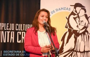 La Escuela Provincial de Danzas participará en el certamen de folklore de Río Grande