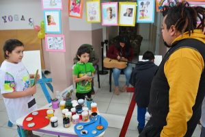 Con música, arte y juegos se realizó el cierre de talleres del espacio Amakaik
