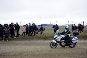 El Instituto “Dra. Elsa Barbería" realizó la tercera clase “Conociendo Malvinas en Escalas” en el Aeroclub Río Gallegos