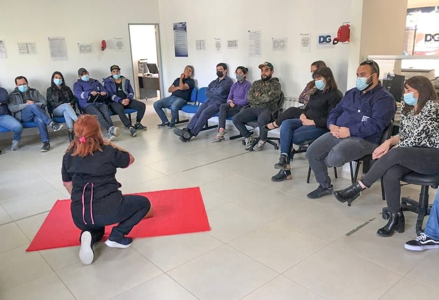 Brindaron capacitación de RCP y primeros auxilios a trabajadores y trabajadoras de la sucursal Caleta Olivia