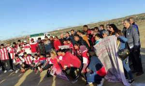 Autoridades del Gobierno participaron en la inauguración de la cancha de futbol del Club Olimpia Juniors
