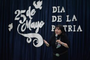 Autoridades de Educación acompañaron el acto por el 212º Aniversario de la Revolución de Mayo en la EPJA N°20